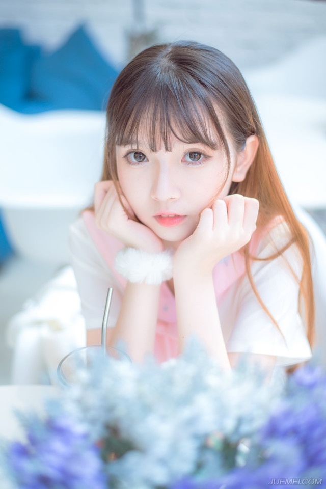 庞统话音落下，大帐之中，针落可闻，那场刺杀，可不止是曹操，整个天下诸侯世家都为之胆寒，自此，再没人敢用这种方法对付吕布，吕布虽然还未一统天下，但在某种意义上来说，已经开始重新为这天下建立规矩。